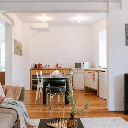Huswell - 'the Crown' In Apartment