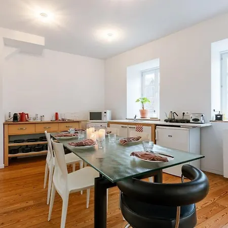 Huswell - 'the Crown' In * Gent