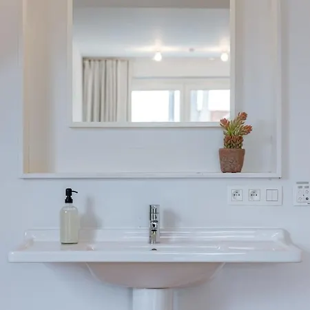 Huswell - 'the Crown' In Gent