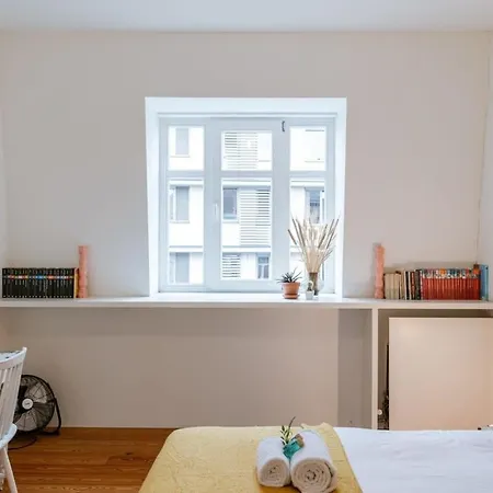 Huswell - 'the Crown' In גנט